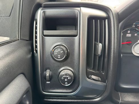 Used 2015 Chevrolet Silverado 1500 LT image 22