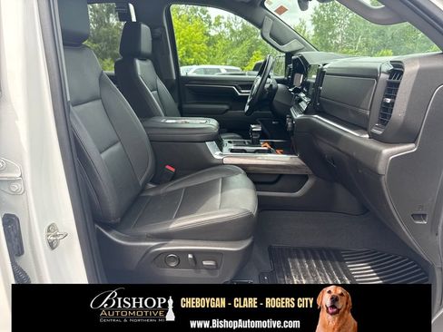 Used 2022 Chevrolet Silverado 1500 LTZ AWD/4WD image 21