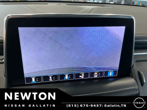 Used 2021 GMC Yukon SLT w/ SLT Premium Package AWD/4WD image 40