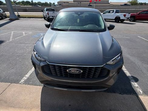 Used 2025 Ford Escape Active FWD image 7
