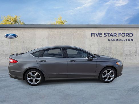 Used 2013 Ford Fusion SE image 10