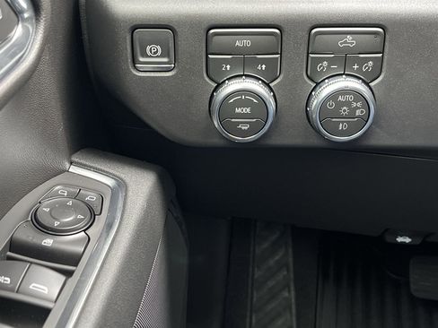 New 2026 GMC Sierra 1500 Elevation image 51