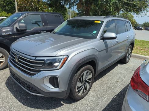 Used 2024 Volkswagen Atlas SE FWD image 5
