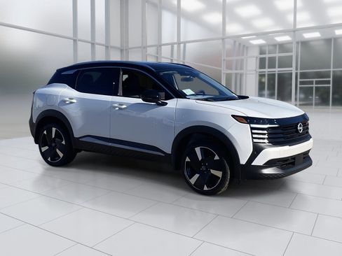 New 2026 Nissan Kicks SR w/ SR Premium Package image 35