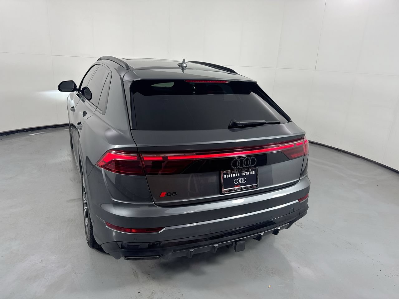 Used 2024 Audi Q8 Prestige w/ Prestige Package AWD/4WD image 34