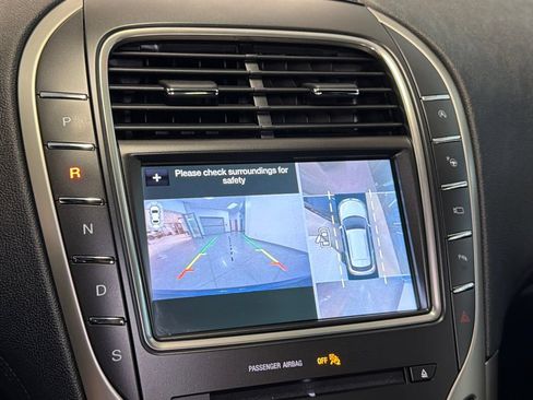 Used 2019 Lincoln Nautilus Reserve AWD/4WD image 30