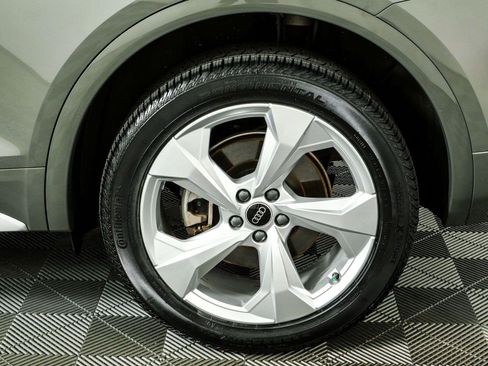 Used 2023 Audi Q5 2.0T Premium Plus w/ Premium Plus Package AWD/4WD image 38