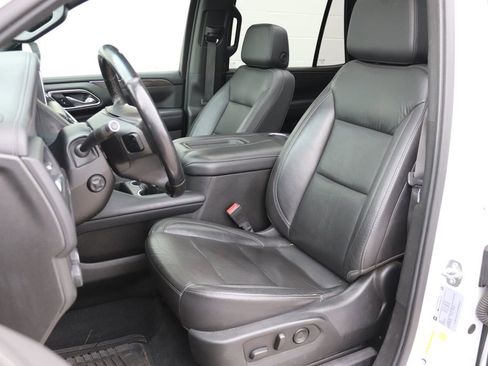 Used 2021 Chevrolet Tahoe LT w/ LT Signature Package image 5