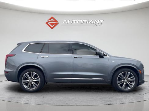Used 2021 Cadillac XT6 Premium Luxury FWD image 6