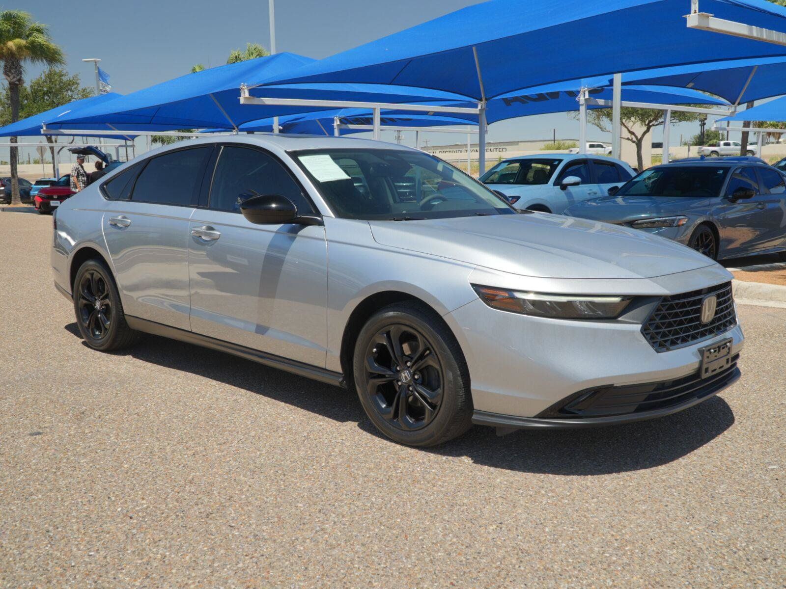 Used 2025 Honda Accord SE image 3