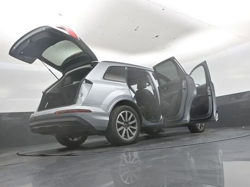 Used 2023 Audi Q7 2.0T Premium Plus w/ Premium Plus Package AWD/4WD image 55