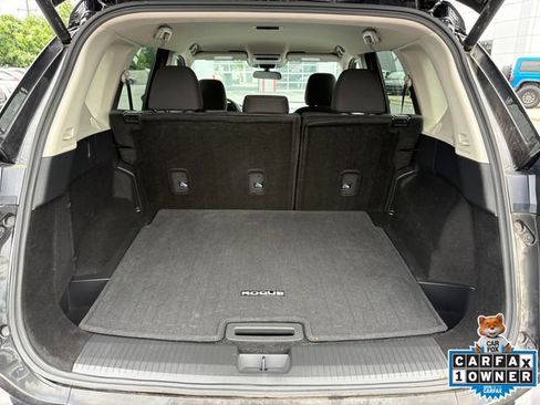 Used 2025 Nissan Rogue SV FWD image 27