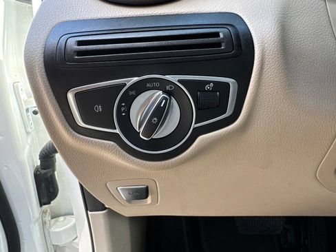 Used 2022 Mercedes-Benz GLC 300 4MATIC image 19