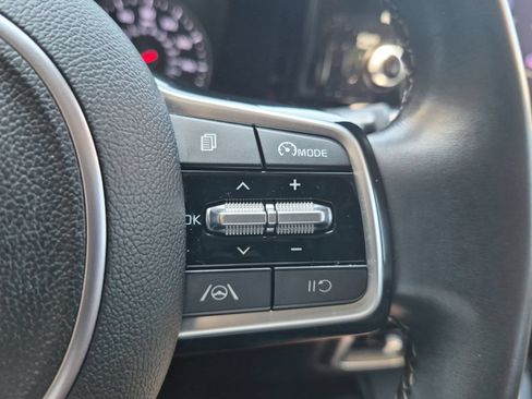 Used 2022 Kia Sorento S w/ Panoramic Sunroof Package AWD/4WD image 15