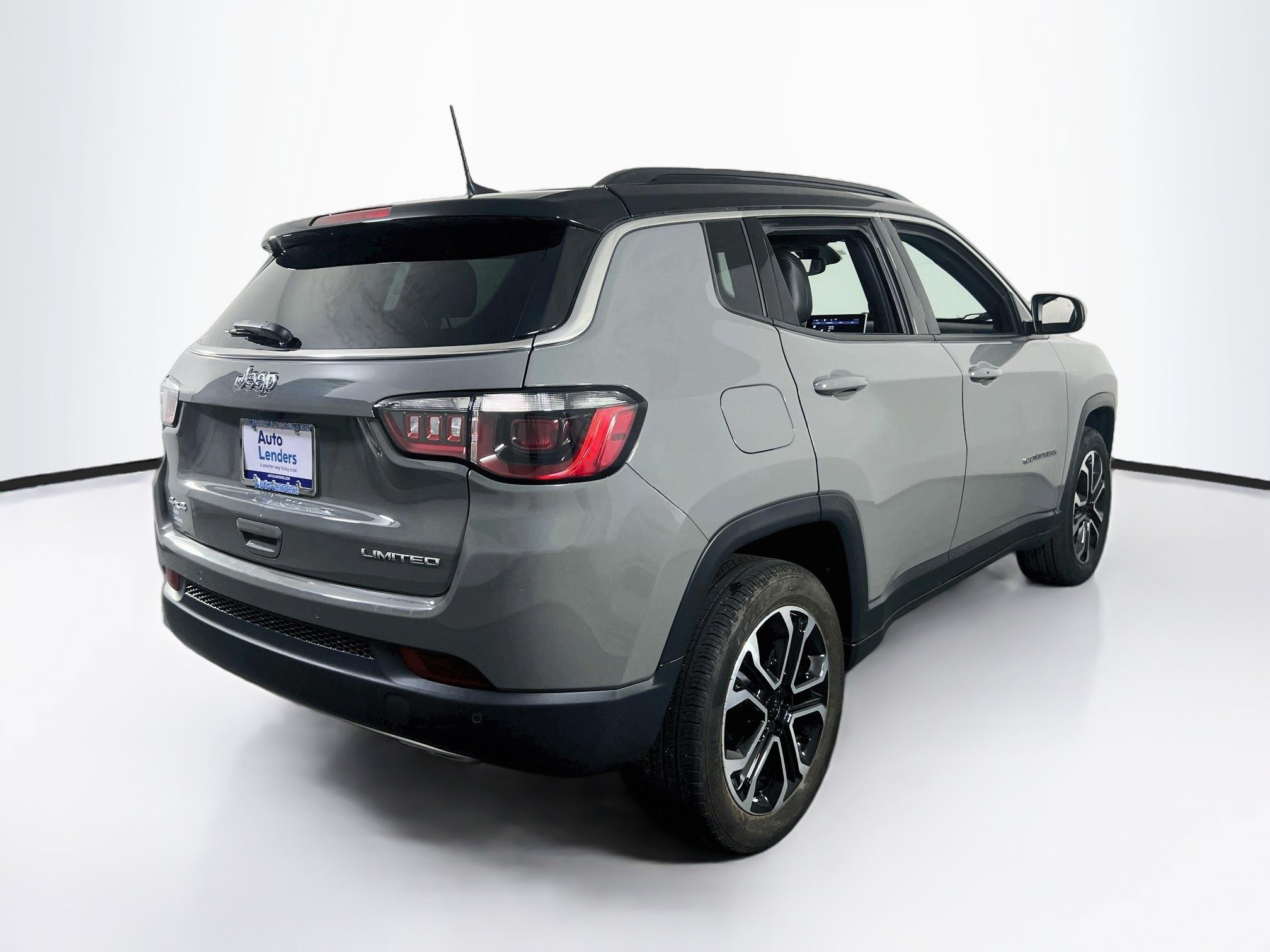 Used 2023 Jeep Compass Limited AWD/4WD image 5