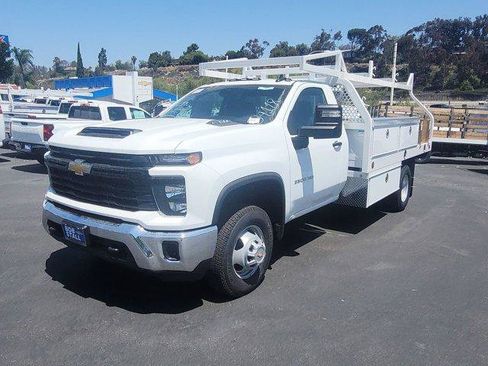 Used 2026 Chevrolet Silverado 3500 W/T w/ WT Convenience Package RWD image 4