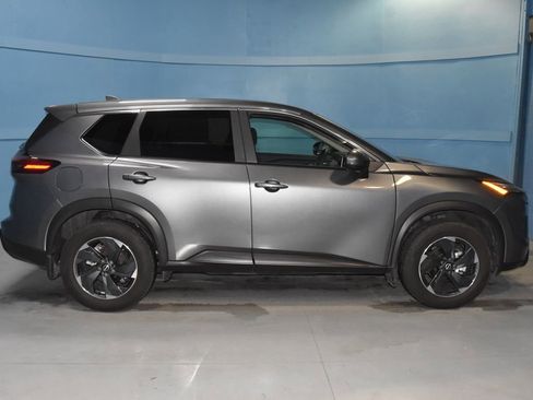 Certified 2025 Nissan Rogue SV image 20