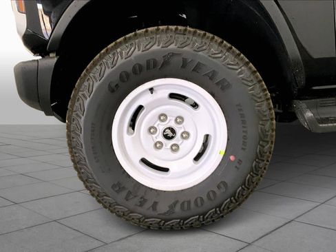 New 2026 Ford Bronco Heritage Edition AWD/4WD image 9