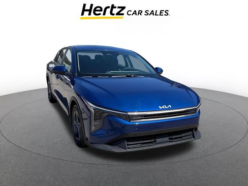 Used 2025 Kia K4 LXS image 1