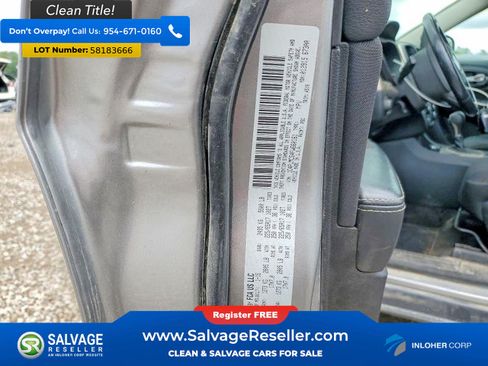 Used 2015 Jeep Cherokee Latitude w/ Cold Weather Group AWD/4WD image 17