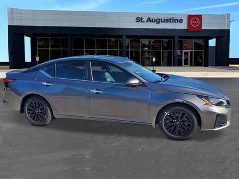 New 2026 Nissan Altima 2.5 SV FWD image 2