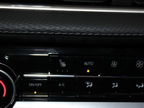 New 2026 Chevrolet Equinox LT w/ Convenience Package II image 38