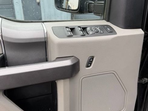 Used 2021 Ford F250 XLT w/ XLT Premium Package AWD/4WD image 12