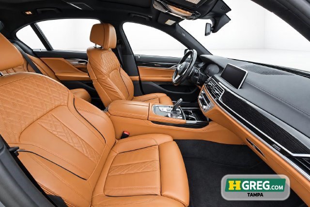 Used 2022 BMW 740i w/ M Sport Package RWD image 11