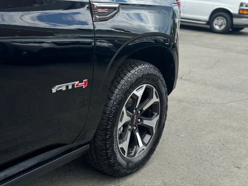 Used 2025 GMC Yukon AT4 Ultimate AWD/4WD image 15