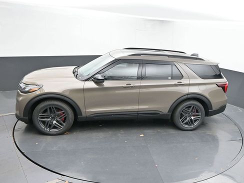 New 2026 Ford Explorer ST w/ Sun And Sound Package AWD/4WD image 39