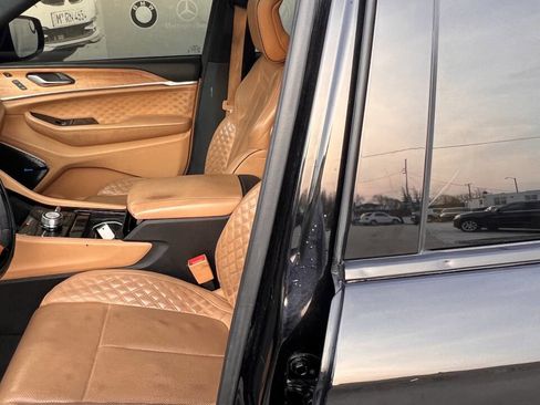 Used 2021 Jeep Grand Cherokee L Summit image 11