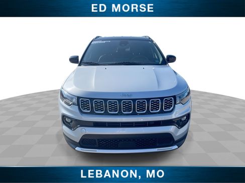 Used 2025 Jeep Compass Limited AWD/4WD image 3