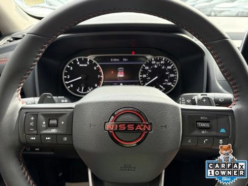 Used 2025 Nissan Rogue SV AWD/4WD image 18