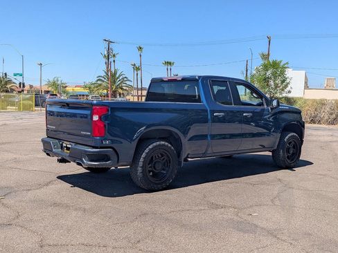 Used 2019 Chevrolet Silverado 1500 Custom w/ Trailering Package image 4