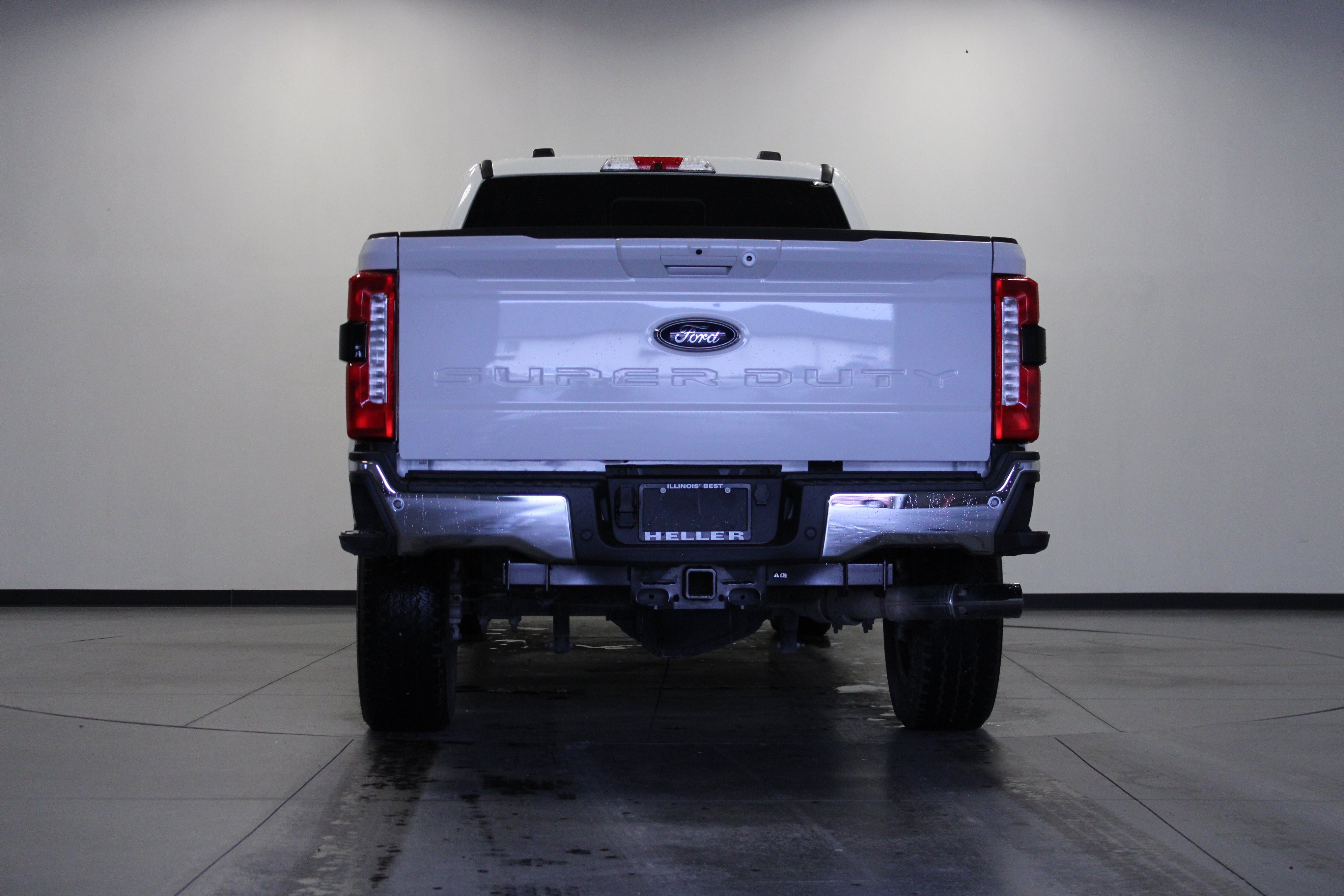 Used 2025 Ford F350 Lariat w/ Lariat Ultimate Package AWD/4WD image 5