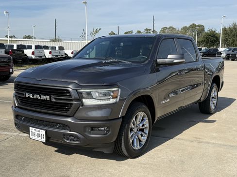 Used 2020 RAM 1500 Laramie w/ Sport Appearance Package image 9