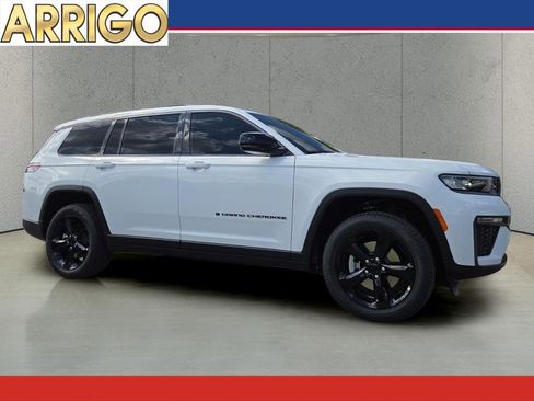 New 2026 Jeep Grand Cherokee L Limited w/ Limited Altitude Package AWD/4WD image 1