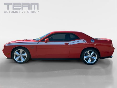 Used 2013 Dodge Challenger R/T image 4