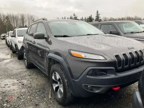 Used 2018 Jeep Cherokee Trailhawk AWD/4WD image 1