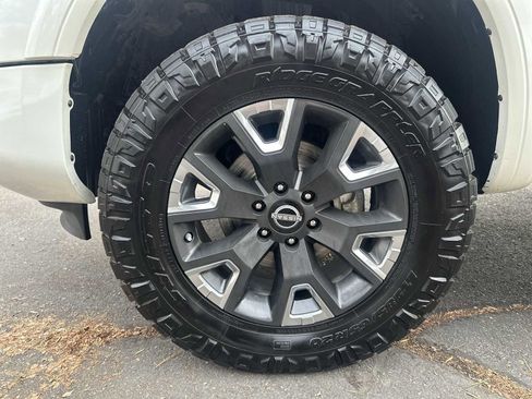 Used 2023 Nissan Titan Platinum Reserve w/ Moonroof Package image 18