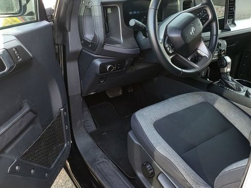 Used 2025 Ford Bronco Big Bend AWD/4WD image 3