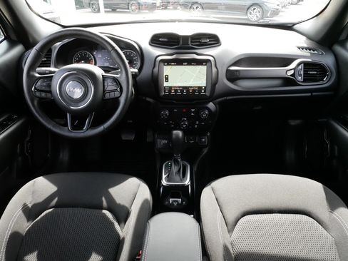 Used 2022 Jeep Renegade Altitude w/ Convenience Group AWD/4WD image 10