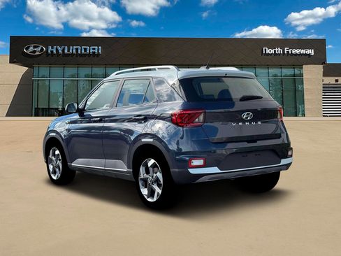 New 2026 Hyundai Venue SEL image 5