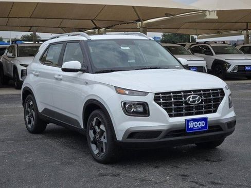 New 2026 Hyundai Venue SEL image 2