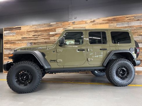 New 2026 Jeep Wrangler Unlimited Rubicon 392 w/ Quick Order Package 27X Moab AWD/4WD image 60