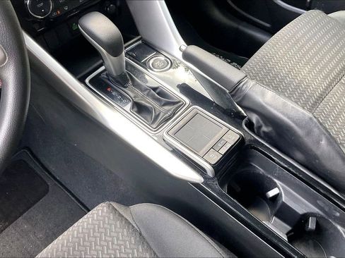 Used 2018 Mitsubishi Eclipse Cross LE AWD/4WD image 16