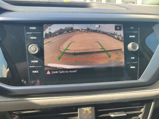 Used 2024 Volkswagen Taos SE FWD image 21