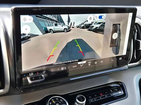 New 2026 Ford Expedition Active image 13