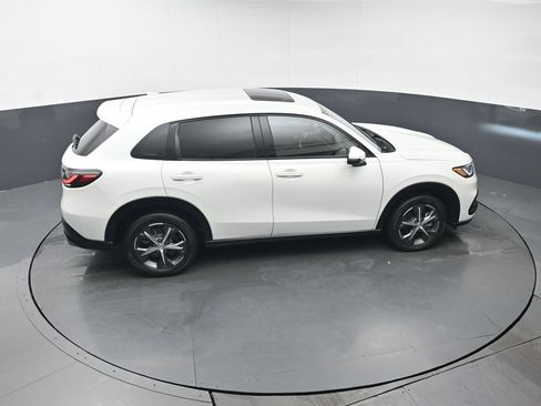 Used 2024 Honda HR-V EX-L image 39
