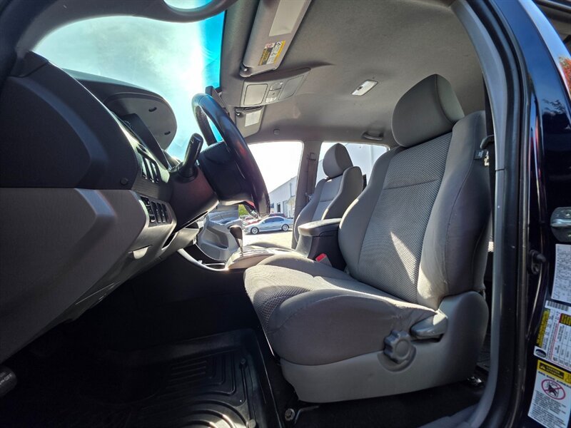 Used 2012 Toyota Tacoma 4x4 Double Cab w/ TRD Off-Road Pkg image 11